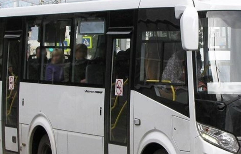 В Саратове пассажиров возят неисправные автобусы В Саратове пассажиров возят неисправные автобусы